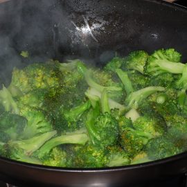 Broccoli stir-fried