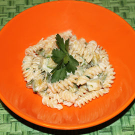Pasta con zucchine e panna